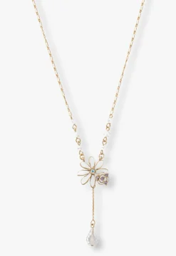 Flower Teardrop Necklace